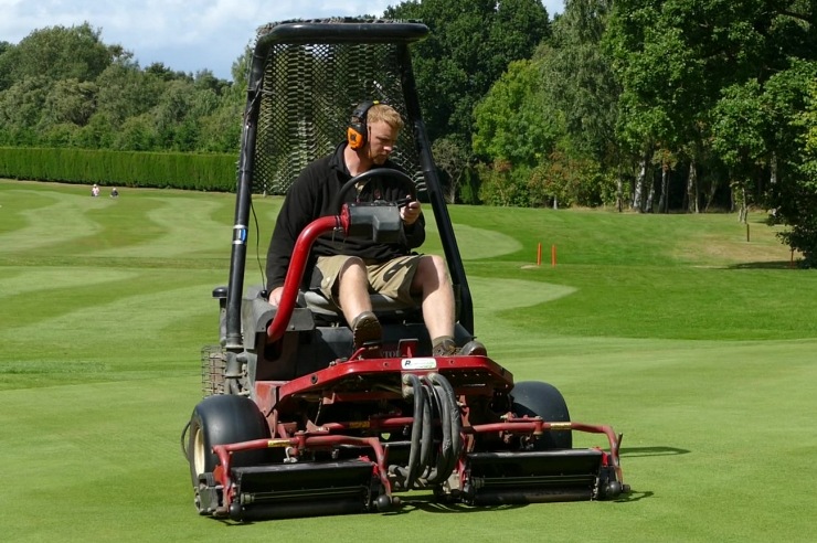 Dyna-Seeder Units Transform Greens at Scarcroft Golf Club